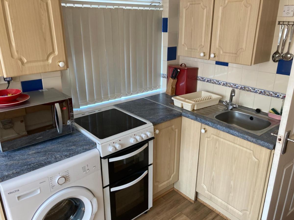 Apartment Harman Self-catering Free Wifi & Parking Leeds (West Yorkshire)