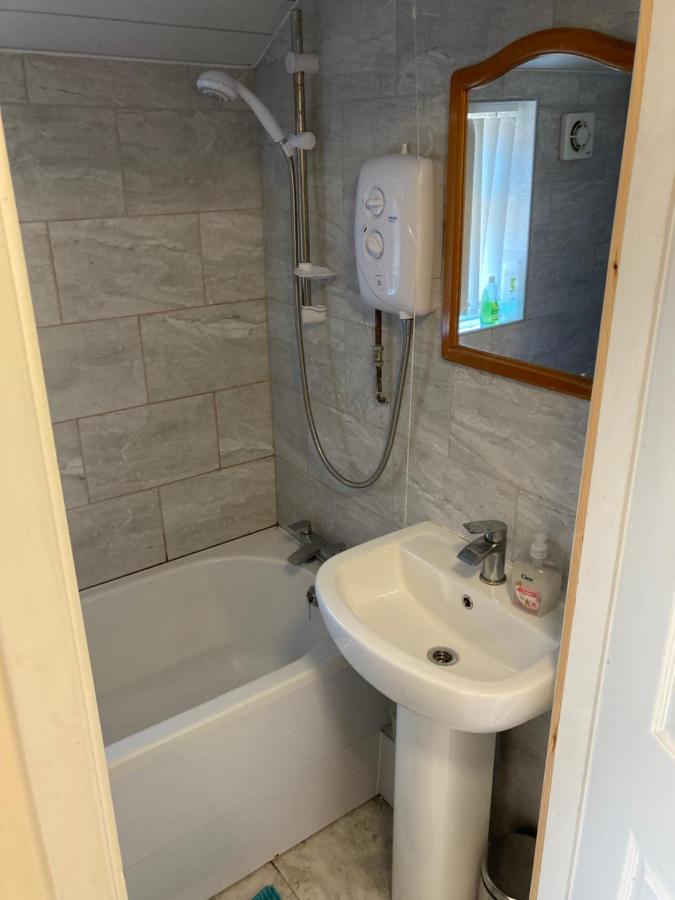 Harman Self-catering Free Wifi & Parking *